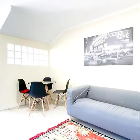 2 Bedrooms With City View And Wifi At