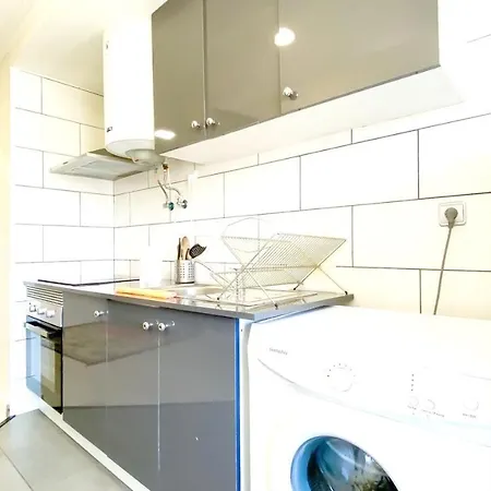 Appartamento 2 Bedrooms With City View And Wifi At